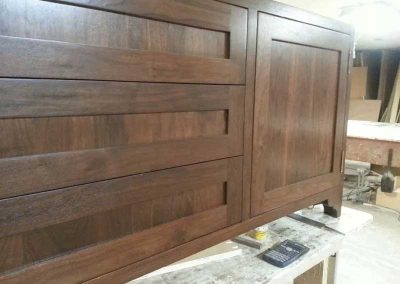 Cabinet maker